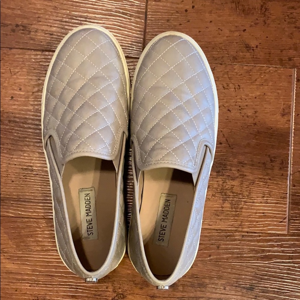 Steve Madden slip on shoes